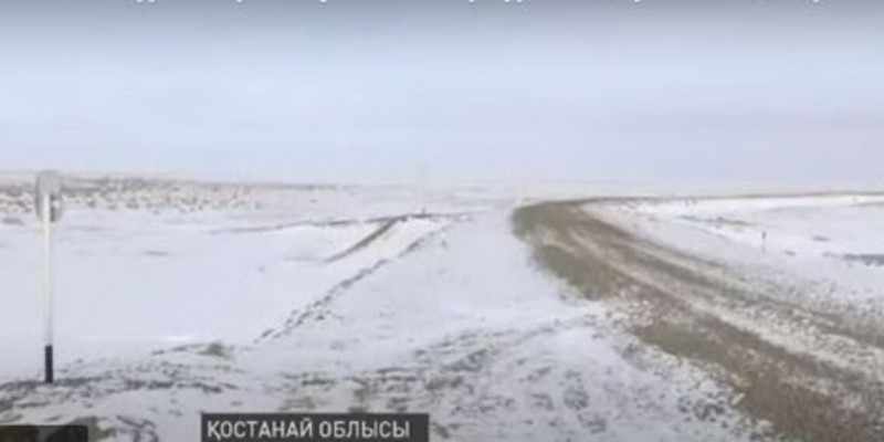 Ахмет Байтұрсынұлы ауылының тұрғындары жолдың азабын тартып отыр (ВИДЕО)