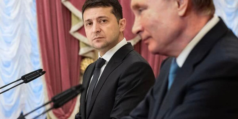 Путин Зеленскиймен келіссөз жүргізуге дайын екенін мәлімдеді