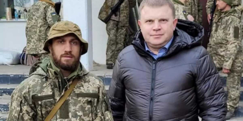 Боксшы Василий Ломаченко туған қаласын қорғау үшін қолына қару алды