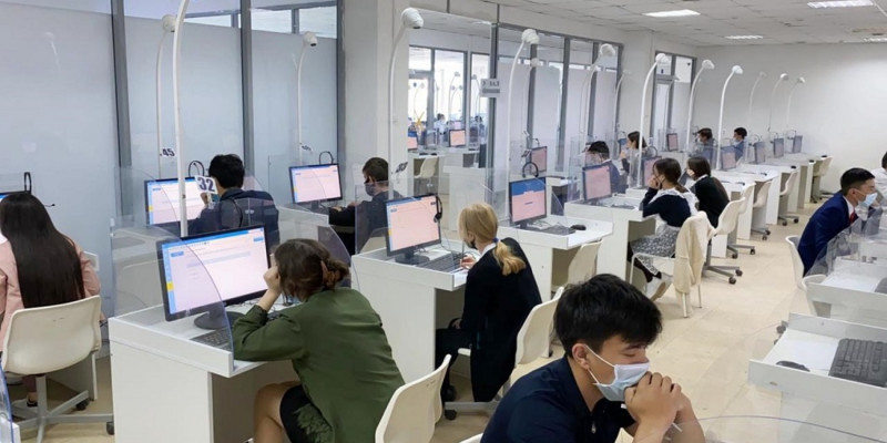 Енді ҰБТ тапсырушыны бір емес, екі камера қадағалайды