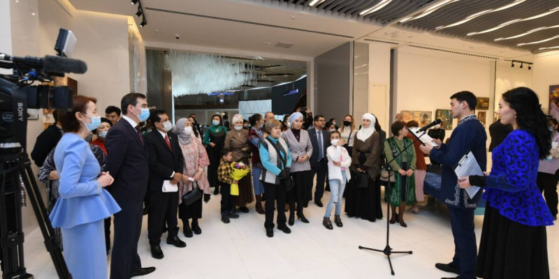 Елордада Гүлмарал Тәтібаеваның «Ойтолғау» атты жеке көрмесі ашылды