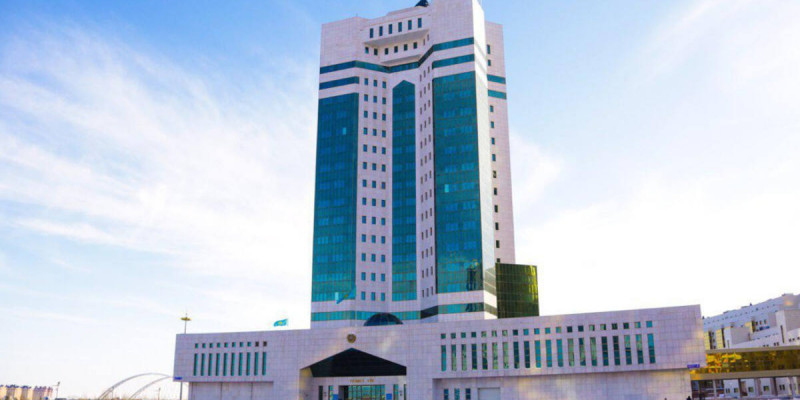 Теңгелік депозиті бар қазақстандықтарға Үкімет тарапынан сыйақы төленеді