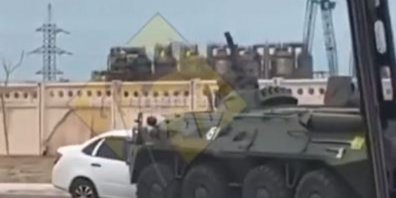Ақтауда көлікпен соқтығысқан БТР жүргізушісі жауапқа тартылды (ВИДЕО)