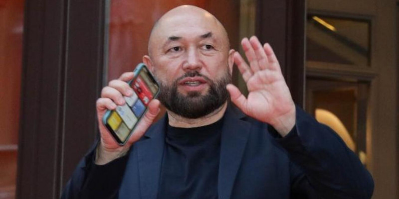 Тимур Бекмамбетов Украинадағы соғыс туралы фильм түсіреді