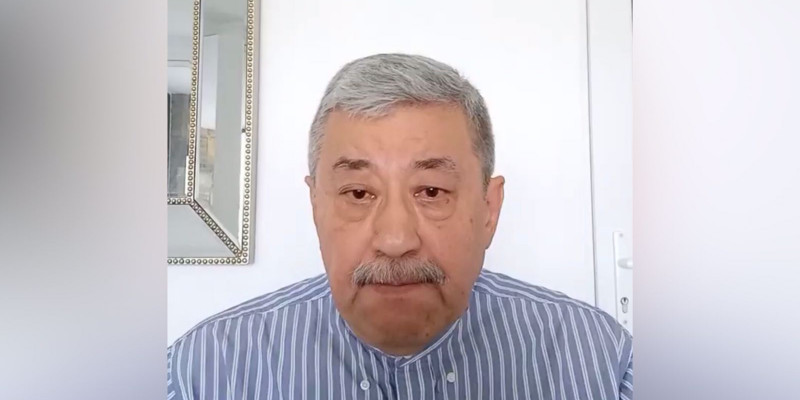 Президенттікке үміткер «жыртығын жамап» жүр (ВИДЕО)