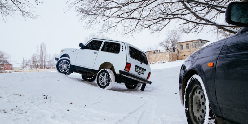 Орыстар «Нива» мен «Приорасыз» қалды: Lada зауыттарын тоқтатады