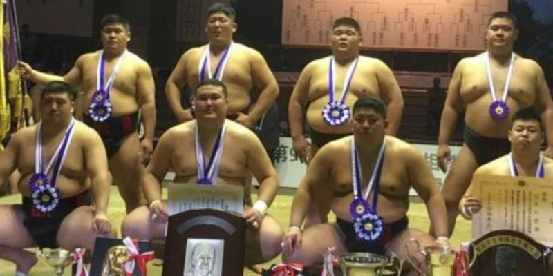 Қазақ палуаны тұңғыш рет сумо күресінен чемпион атанды
