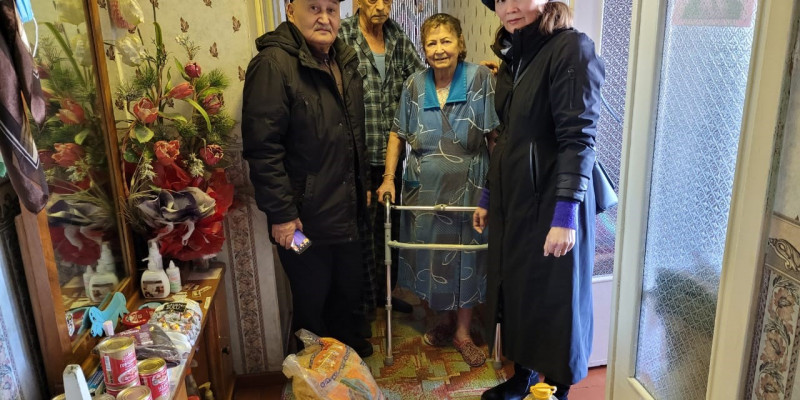 Қор өкілдері 1000-ға жуық отбасыға көмек қолын созды