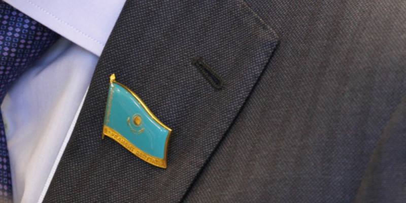 Тағы бір Мәжіліс депутатының өкілеттігі тоқтатылды