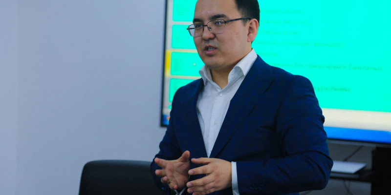 Дәулет Кәрібек AMANAT партиясының Хатшысы болып тағайындалды