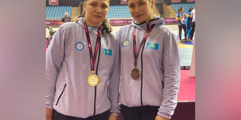 «Тұғырда - Жәмила мен Мәдина»: егіз қыздар Азия чемпионы атанды