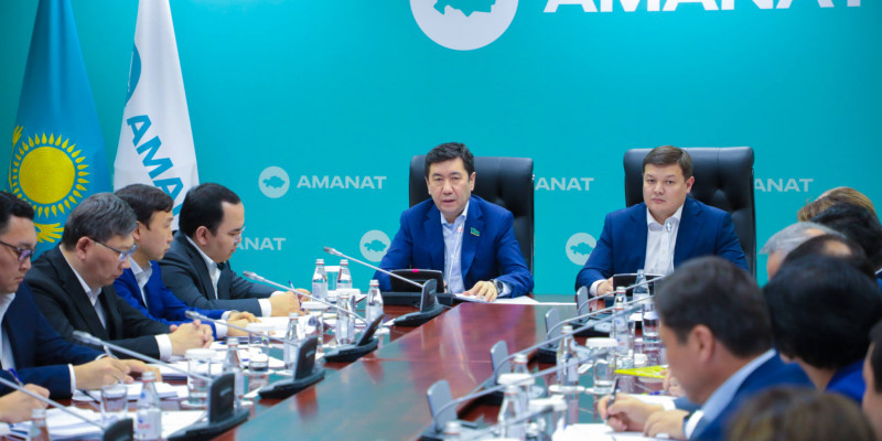 «AMANAT» партиясы – Президенттің Жаңа Қазақстанды құрудағы негізгі тірегі» – Қошанов