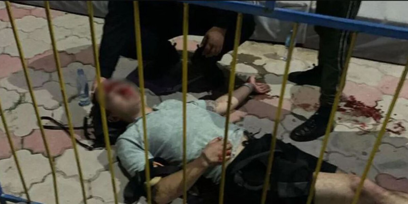 Шымкентте 20 жастағы жігіт аттракционнан құлап кетті (ВИДЕО)