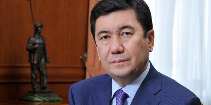 Ерлан Қошанов AMANAT партиясының төрағасы болды