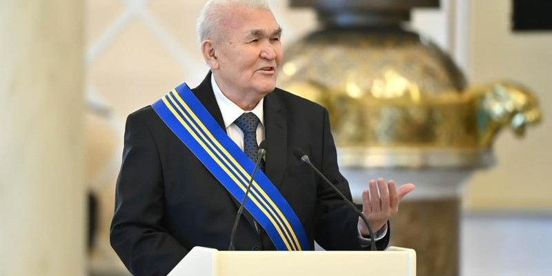 Қарттарымыз қасиетті төрінен айырылып қалды