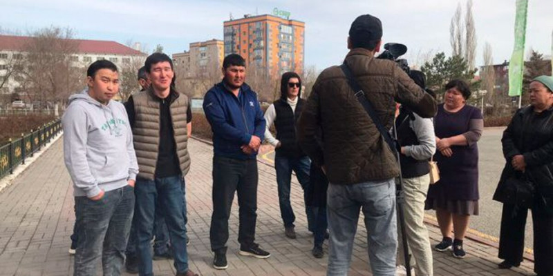 Темір көпір тұрғындары балаларын мектепке жіберуге қорқып отыр