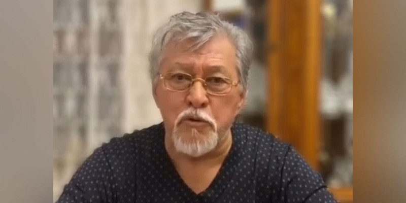 «Сен – шіріген шовиниссің!» :  Досхан Жолжақсынов Кеосаянға жауап берді (ВИДЕО)