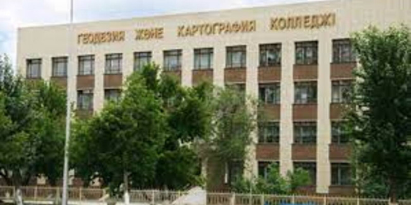 Оқу корпустары шенеуніктерге беріле ме? Семейлік студенттер шу шығарды