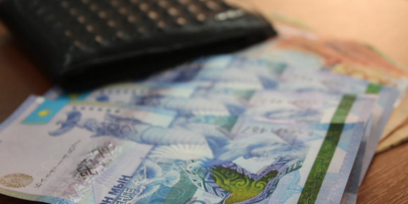 Атырау облысында министрлік өкілдері мүгедектерден пара алған
