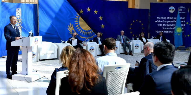 Еуропарламент делегациясы ҚазҰУ-ға келді