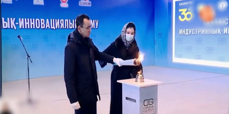 Гүлшара Әбдіқалықова ашқан зауытқа жарты жыл өтсе де, әлі іске қосылмаған (ВИДЕО)