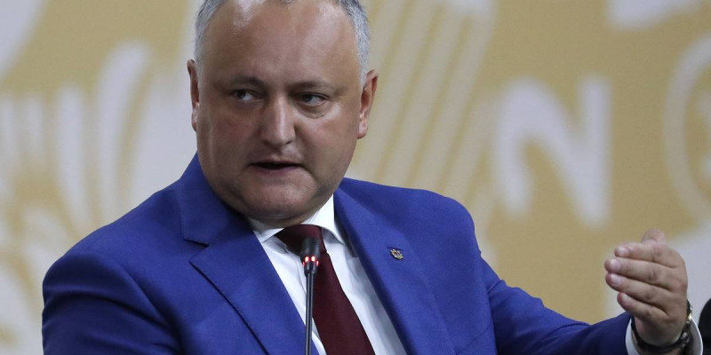 Молдованың экс-президенті сатқындық жасады деген күдікке ілінді