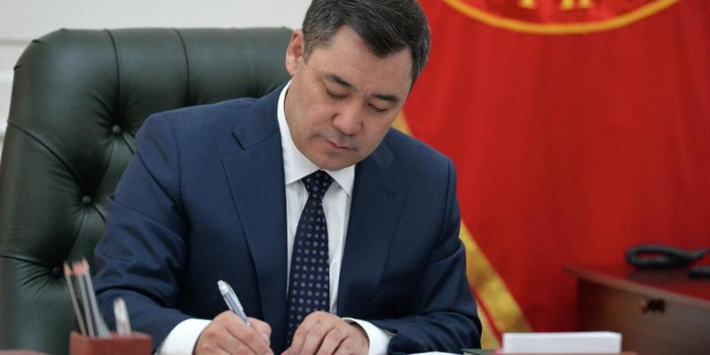 Садыр Жапаров жаңа жарлыққа қол қойды