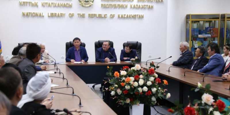 Жазушылар одағы Конституцияға байланысты ұсыныстар айтты