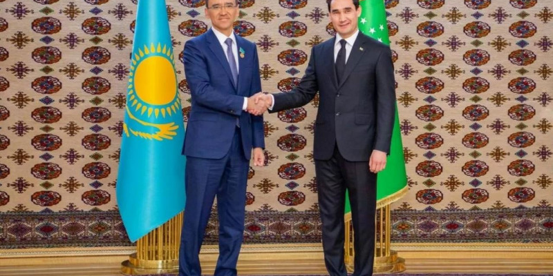 Мәулен Әшімбаев Түрікменстан Президентімен кездесті