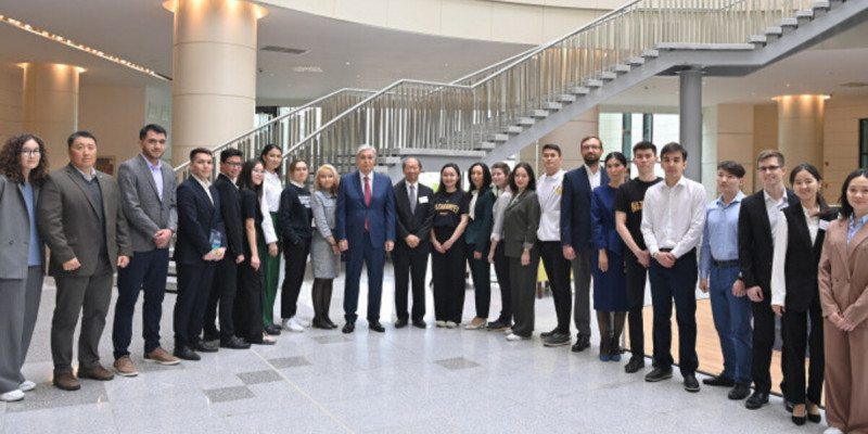 Тоқаев Nazarbayev University-не барды