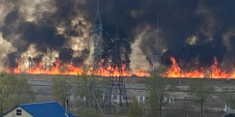 Петропавлда қамыс өртеніп, адамдар баспанасынан айырылды
