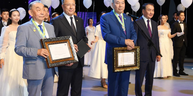 ҚазҰУ Түлектер күнін атап өтті