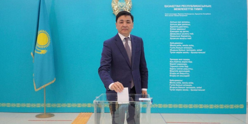 Елорда әкімі Алтай Көлгінов референдумда дауыс берді
