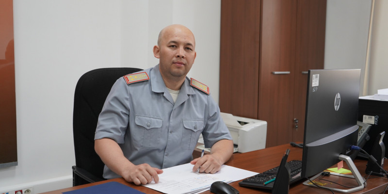 Қылмыстық процестің үш буынды моделі қалай жүзеге асады?