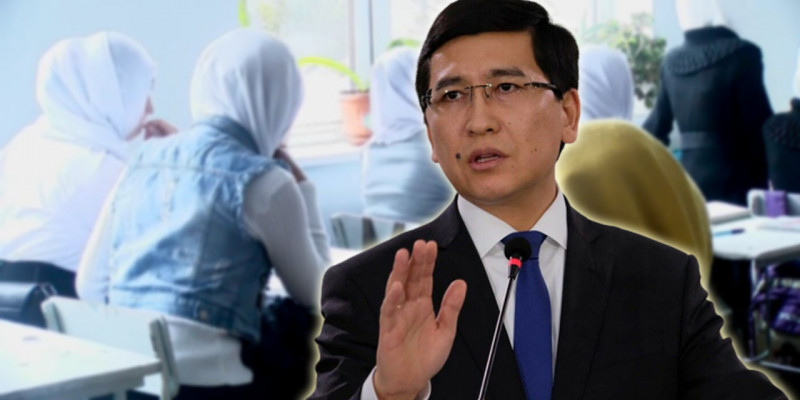 Мектепте орамал тағу мәселесі: Аймағамбетовтің айтары бар