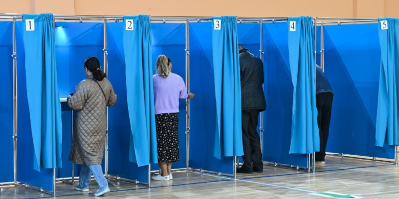 Теміржолшылар референдумға белсенді қатысып жатыр