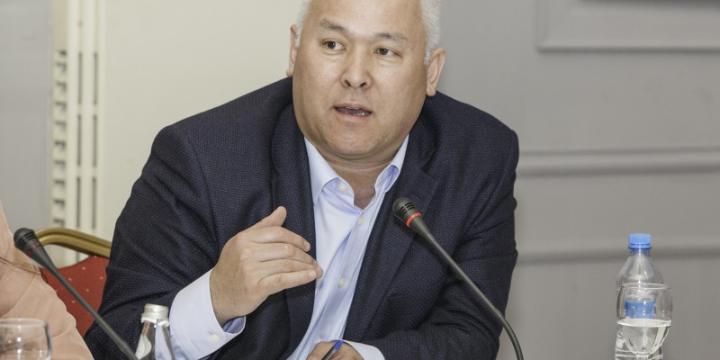 Мұрат ӘБЕНОВ: Жерді мемлекет меншігіне қайтару – қоғамның сұранысы