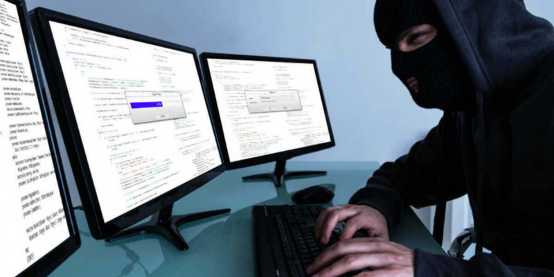 Қазақстанда жыл басынан бері 9,5 мың интернет-алаяқтық анықталды