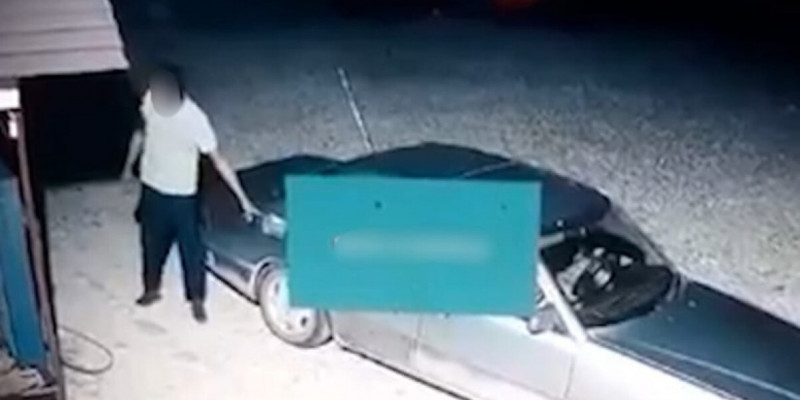 Газ құю бекетін тонағандар ұсталды