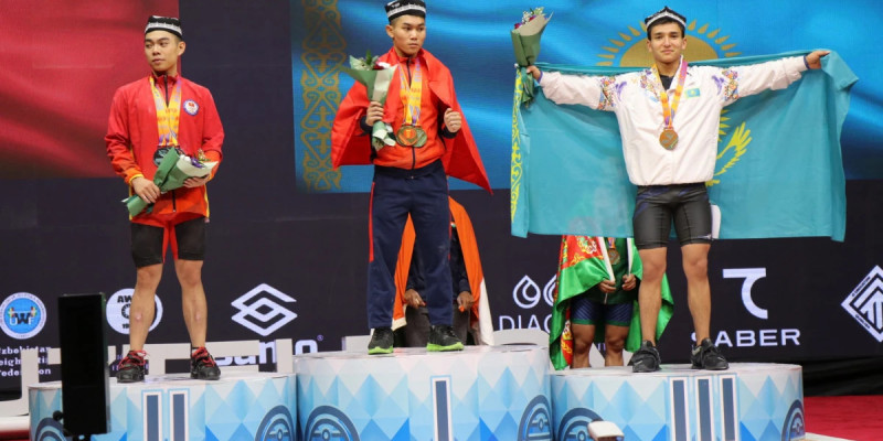 Ерасыл Омаров ауыр атлетикадан Азия чемпионатында қола медаль алды