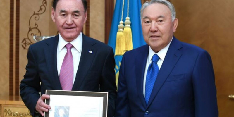 Нұрсұлтан Назарбаев Махмұд Қасымбековты 70 жасымен құттықтады