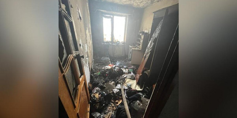 Атырауда тұрғын үй өртеніп, 8 бала құтқарылды