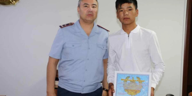 Құдыққа құлаған сәбиді құтқарып қалған жасөспірім марапатталды