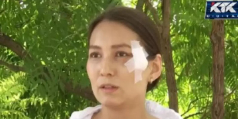 Пышақ жарақатын алған әйел бұрынғы күйеуінен қорқады
