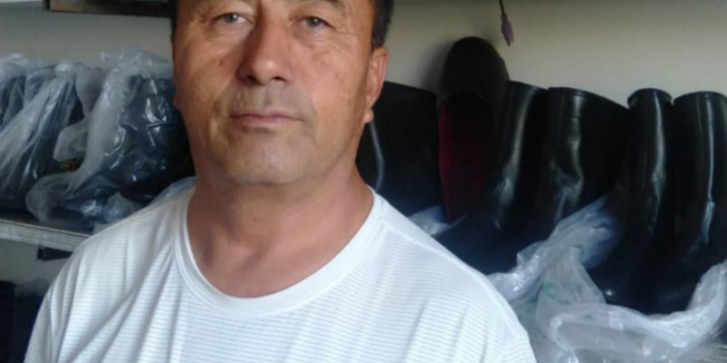 Мен кеуделі шабандозды догги стиліне қойып, келдім