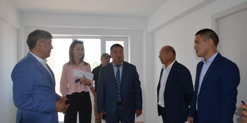 Мәжіліс депутаттары өңірлердегі сайлаушылармен кездесті