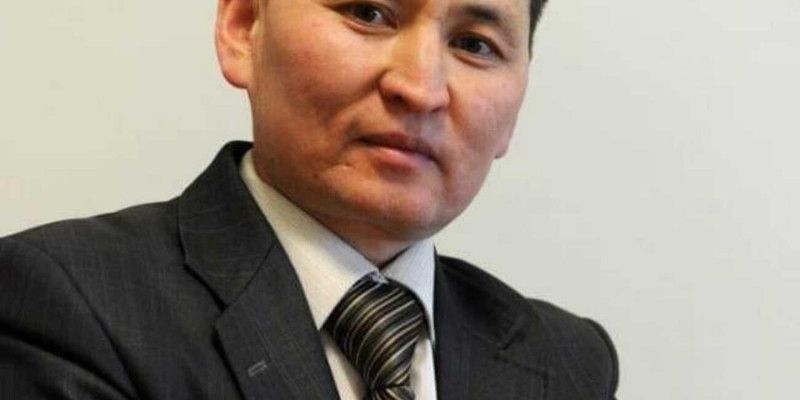 Бір шөкім жыр немесе біз ғашық өлең