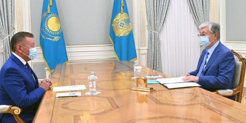 Президент Ұлттық құрылтай мүшелерімен кездесті