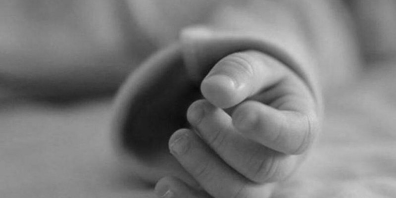 Сегізінші қабаттан құлаған 2 жасар бүлдіршін көз жұмды