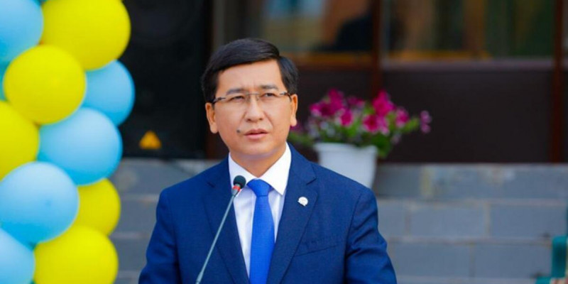 Аймағамбетов қазақстандықтарды білім күнімен құттықтады